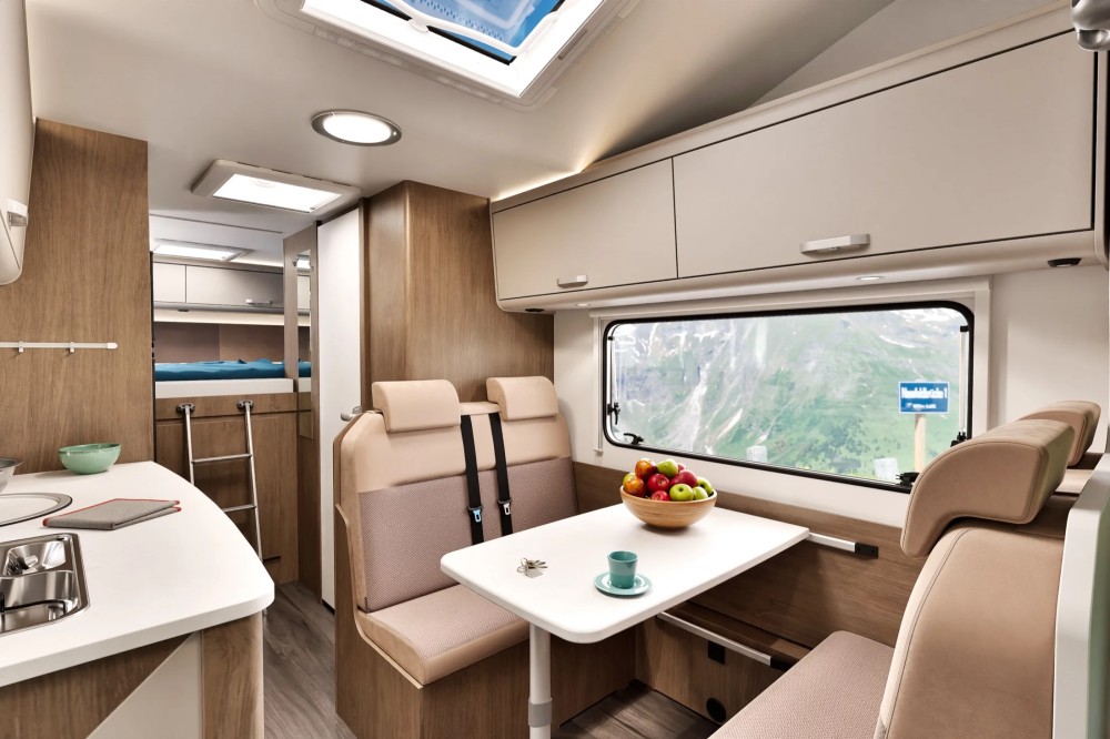 5 Berth Motorhome - image 12