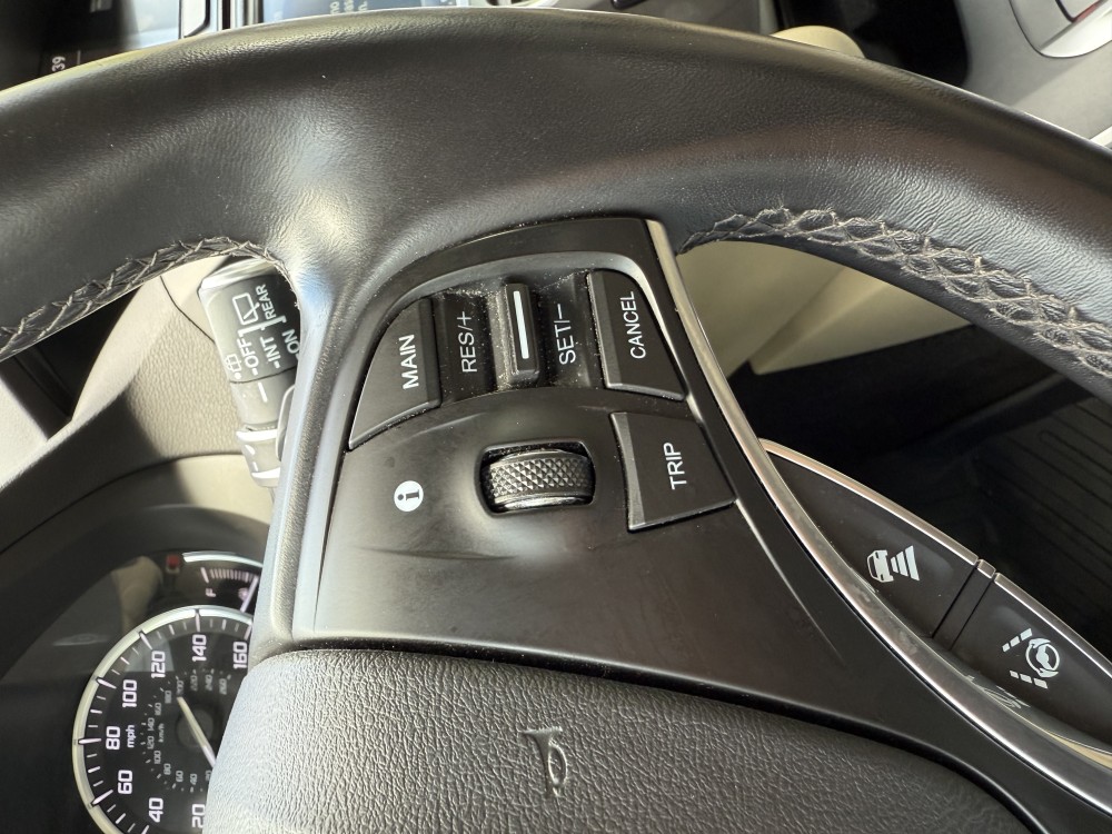 Acura MDX - image 17