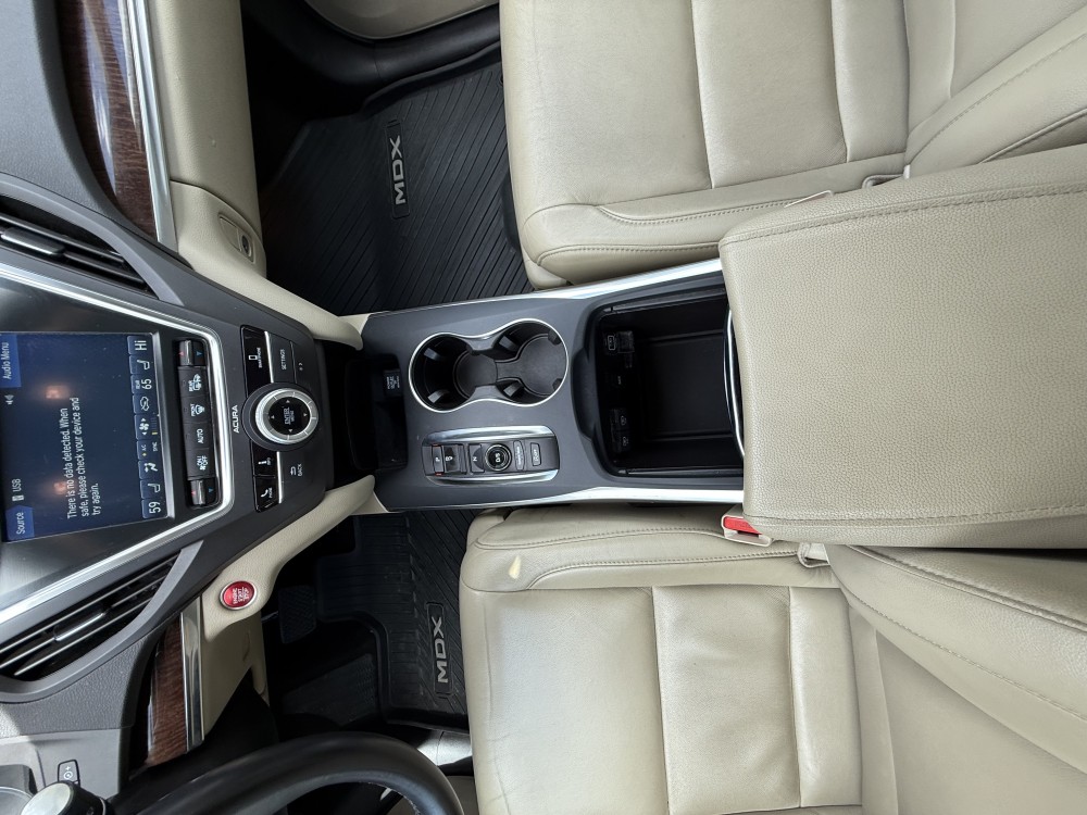 Acura MDX - image 9