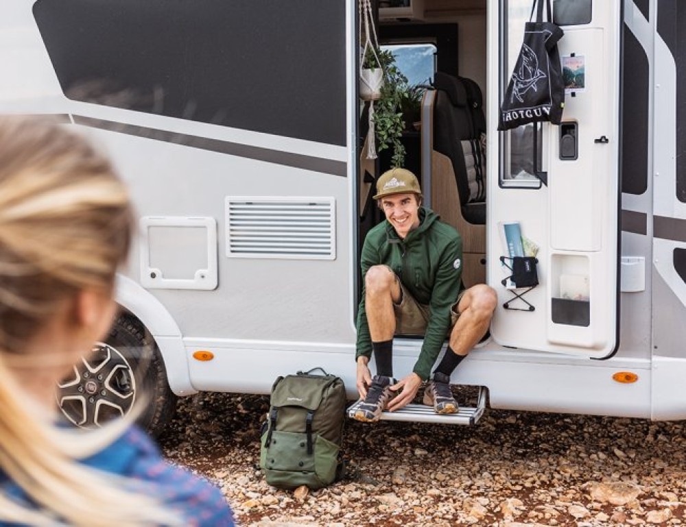 Semi-Integrated (2 Berth) - image 5