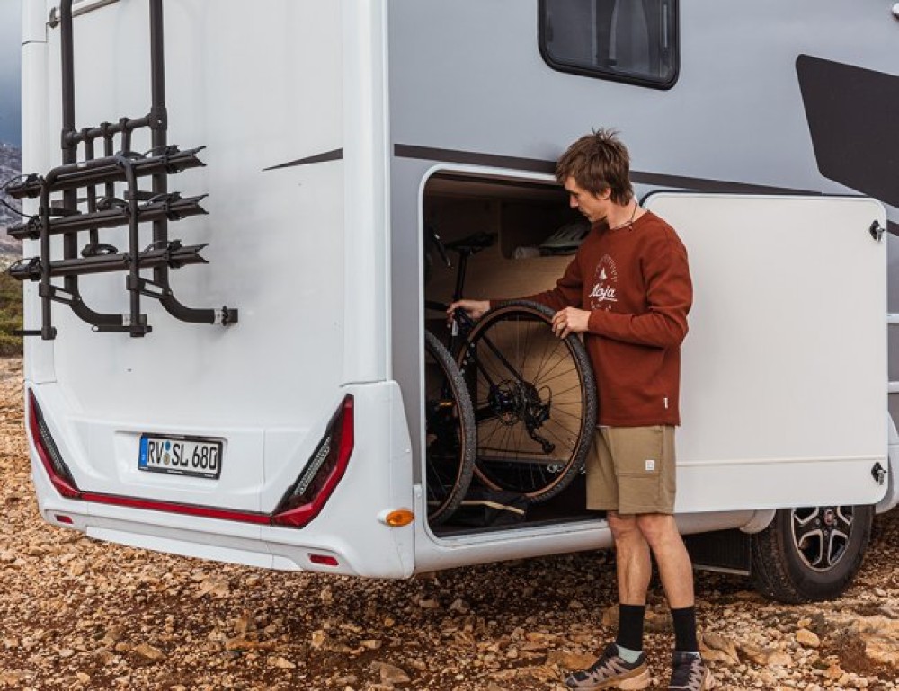 Semi-Integrated (2 Berth) - image 8