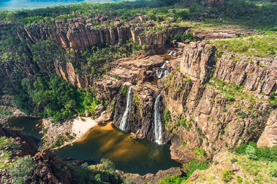 Hit the road from Broome to Darwin with Imoova campervan rentals from $1/day. Explore the Gibb River Road, national parks, waterfalls & outback towns.