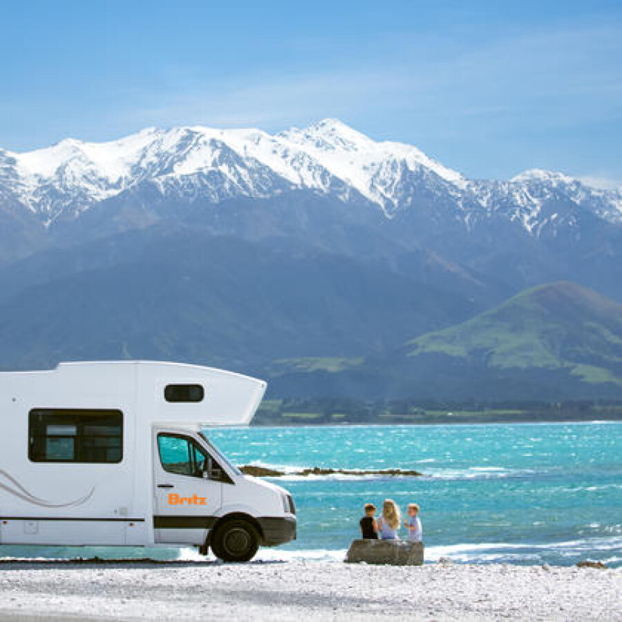 With compact geography and mind-blowing scenery around every bend, thereโs no better way to explore Aotearoa than by a $1/day campervan from Imoova!