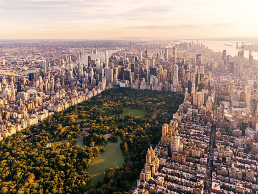 Plan a 9-night RV road trip from Chicago to New York for just $1/day with Imoova. Ditch buses & Amtrak and explore the USA on a budget!