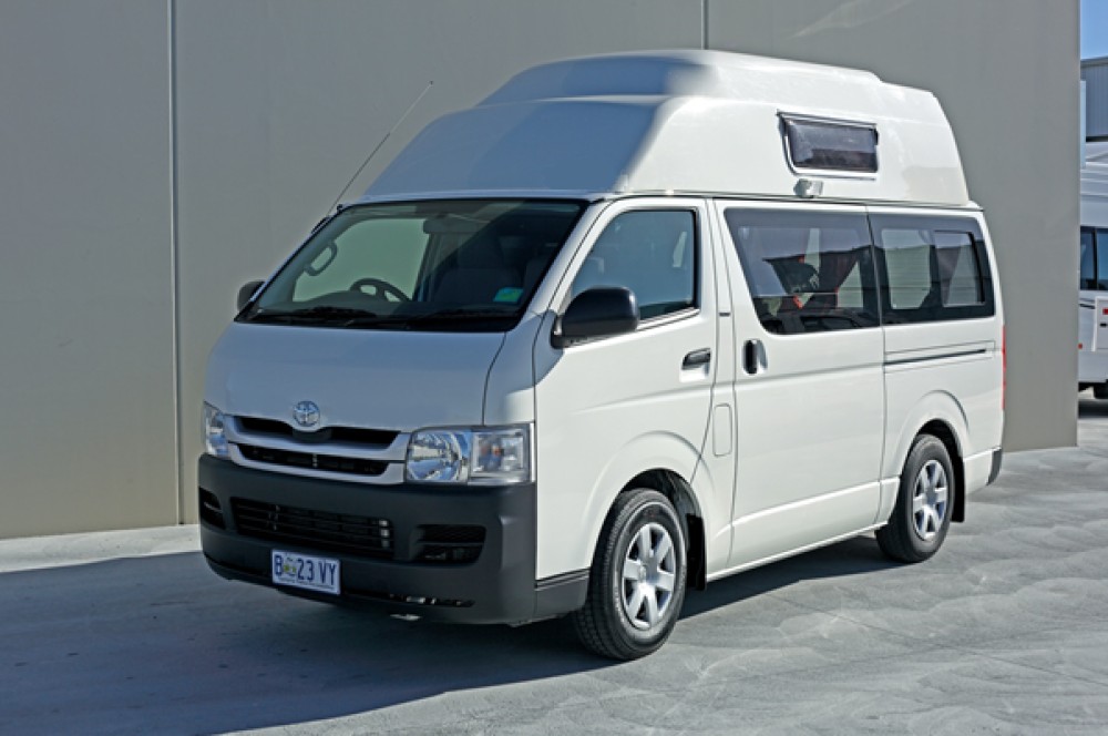 4 Berth Hi-Top - image 2